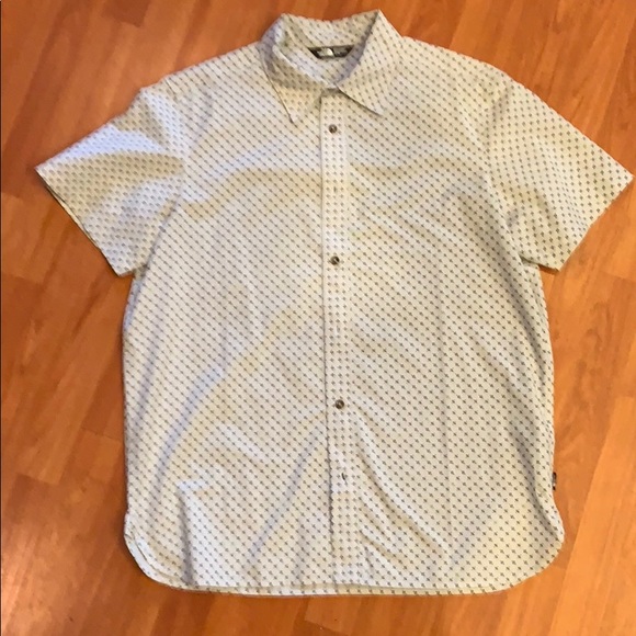 80% polyester 20% cotton button down shirt - Picture 1 of 4
